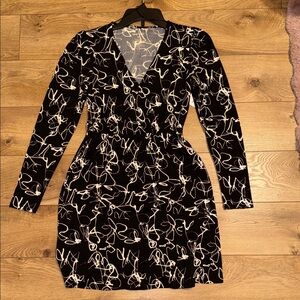 Nine West Black and White Abstract Long Sleeve Dress